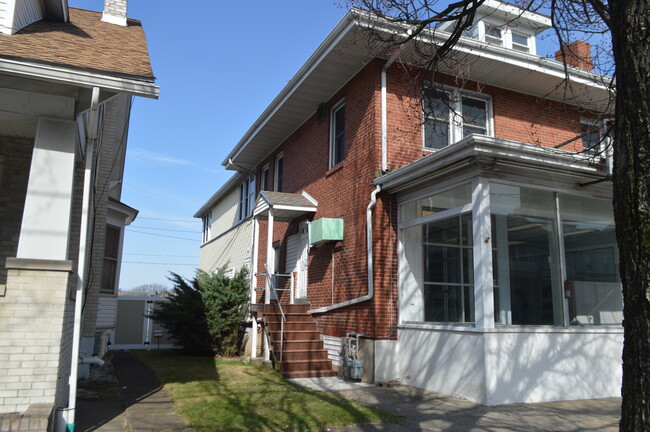 107 W Lancaster Ave, Unit 2nd floor in Shillington, PA - Building Photo - Building Photo