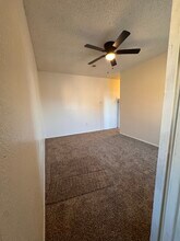 1771 E Imperial Hwy, Unit 4 in Los Angeles, CA - Foto de edificio - Building Photo