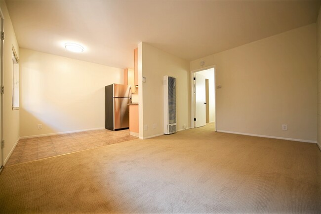 5390 Broadway in Oakland, CA - Building Photo - Building Photo