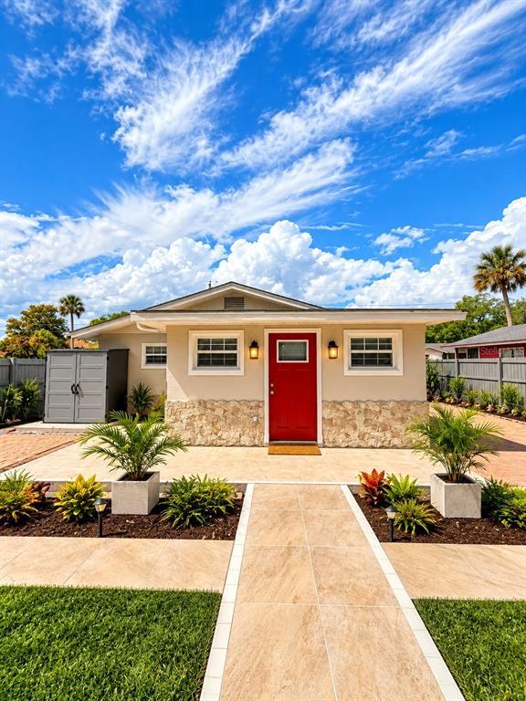 property at 1015 2nd Ave