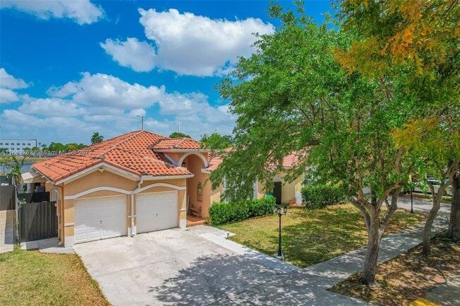 15825 SW 60th Terrace in Miami, FL - Building Photo - Building Photo