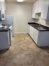 2926 Winding Ln in Antioch, CA - Building Photo - Building Photo