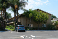 Country Woods in Lakeside, CA - Foto de edificio - Building Photo