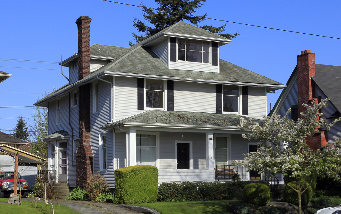 1714 Colby Ave in Everett, WA - Building Photo