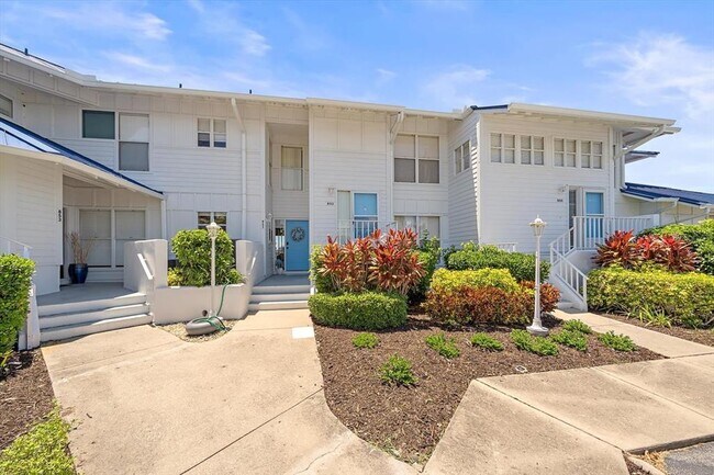 property at 851 Audubon Dr