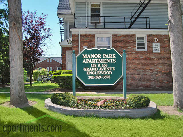 Manor Park Association in Englewood, NJ - Foto de edificio