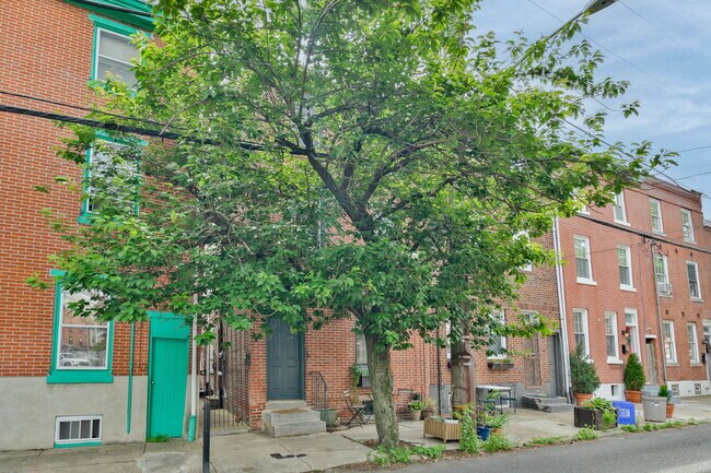 1025 N Lawrence St in Philadelphia, PA - Building Photo - Building Photo