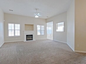 1725 Tamarind Way in Augusta, GA - Foto de edificio - Building Photo