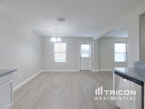 10103 Dawson Hill Lane in Houston, TX - Building Photo - Building Photo