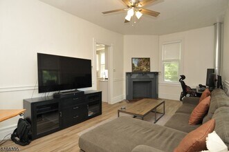 76 Western Ave in Morristown, NJ - Building Photo - Building Photo