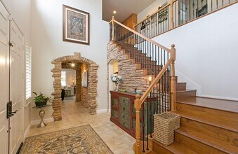 2941 Avenida Castana in Carlsbad, CA - Foto de edificio - Building Photo