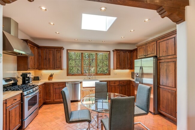 10 Sierra Rosa Loop in Santa Fe, NM - Building Photo - Building Photo