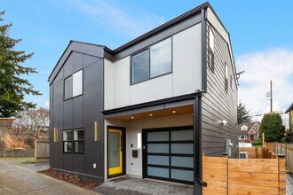 7549 32nd Ave NW in Seattle, WA - Building Photo - Building Photo