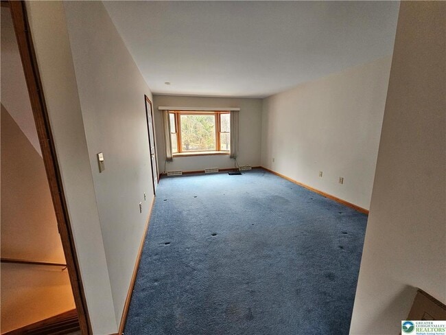 5817 Werleys Corner Rd in New Tripoli, PA - Building Photo - Building Photo