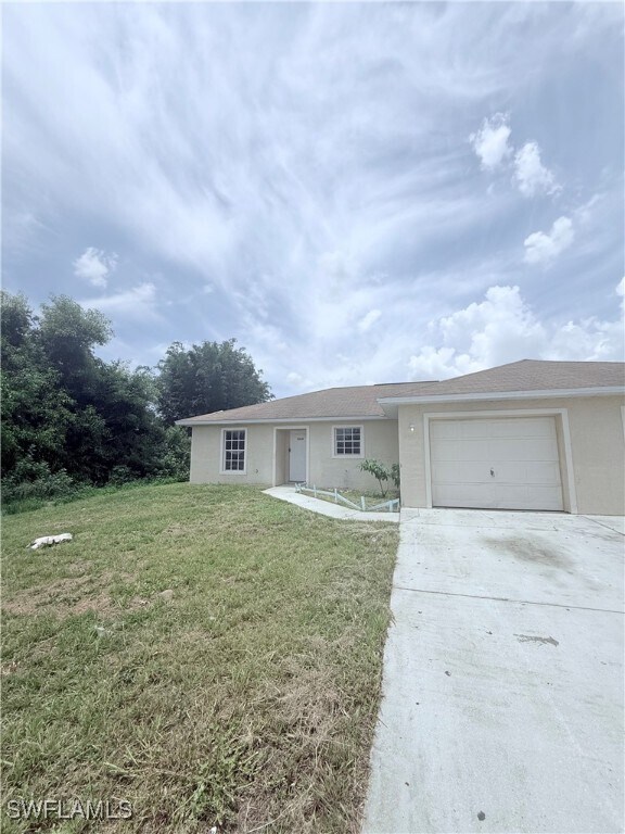 5214 30th St SW in Lehigh Acres, FL - Building Photo - Building Photo