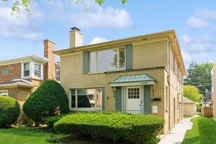 6339 N Spokane Ave in Chicago, IL - Building Photo