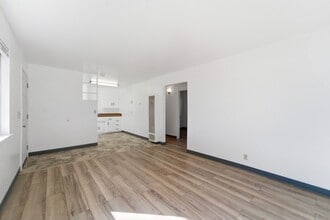 956-960 Market St in Yuba City, CA - Building Photo - Building Photo