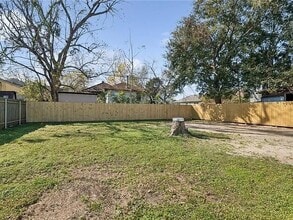 3838 Clematis St in New Orleans, LA - Foto de edificio - Building Photo