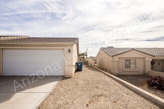 2170 Hillside Dr in Lake Havasu City, AZ - Building Photo - Building Photo