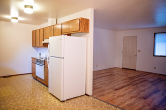 1606 E Alder St, Unit D in Walla Walla, WA - Foto de edificio - Building Photo