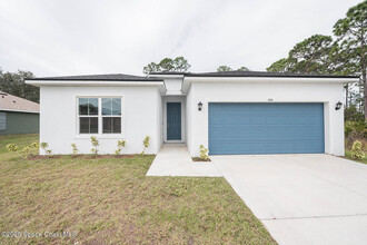 288 Delake Rd NW in Palm Bay, FL - Building Photo - Building Photo