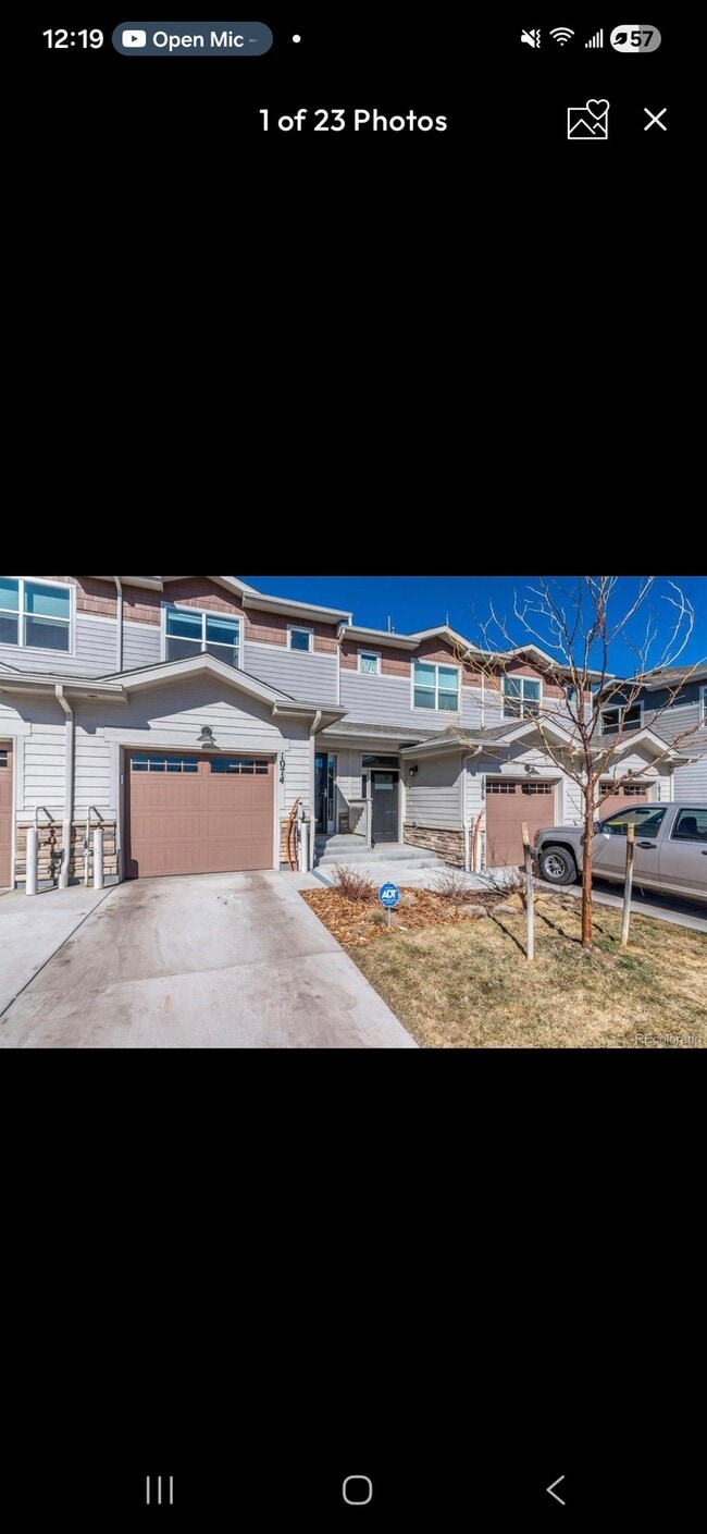 property at 1074 Oak Cir