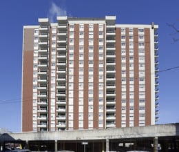 The Lamplighter in Ottawa, ON - Building Photo - Building Photo