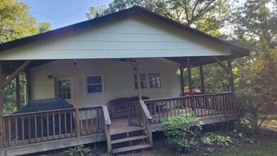1563 Sunset Farms Rd in Whittier, NC - Building Photo - Building Photo