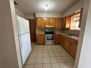 11 Cll De Amistad in San Juan, TX - Building Photo - Building Photo