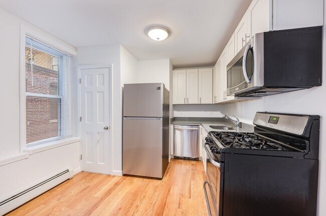 12 Foster St in Boston, MA - Building Photo - Building Photo