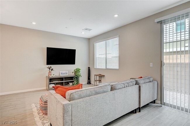 property at 9276 Desert Pearl Ave