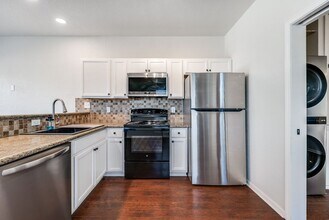 312 Arlington Ct in San Antonio, TX - Building Photo - Building Photo