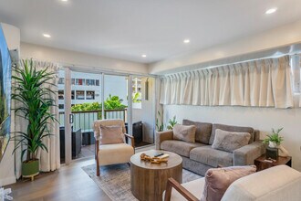 2464 Prince Edward St in Honolulu, HI - Building Photo - Building Photo