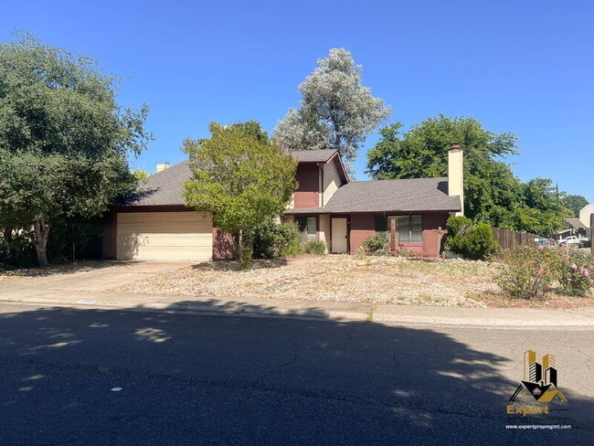 1950 Klamath River Dr