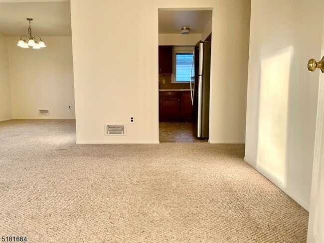 365 Patricia Ct in Union, NJ - Building Photo - Building Photo