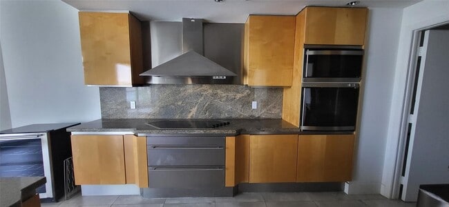 property at 2600 Island Blvd