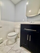 29 Lee Ct in New Rochelle, NY - Foto de edificio - Building Photo