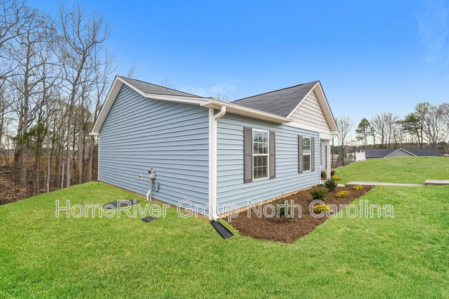 2814 Carrollwood Dr in Winston-Salem, NC - Building Photo - Building Photo