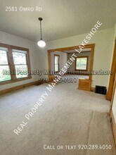 2581 Omro Rd in Oshkosh, WI - Building Photo - Building Photo