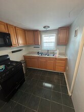 1116 S Ditmar St in Oceanside, CA - Foto de edificio - Building Photo