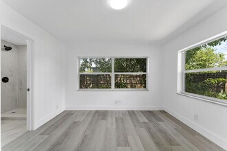 747 NW 1st Terrace in Deerfield Beach, FL - Building Photo - Building Photo