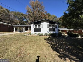 3489 Creighton Rd SW in Atlanta, GA - Building Photo