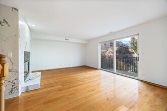 815 Pearson St in Des Plaines, IL - Building Photo - Building Photo