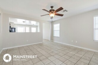 8304 W Razorbill Dr in Tucson, AZ - Building Photo - Building Photo