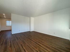356 Pine Ave in Pacific Grove, CA - Building Photo - Building Photo