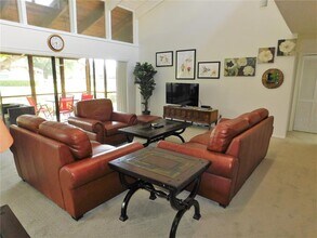 70 Joanne Pl in Oldsmar, FL - Building Photo - Building Photo