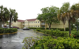Willow Walk in Miami, FL - Building Photo
