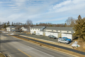 1407 4th Ave E in Shakopee, MN - Building Photo - Building Photo