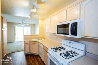 504 Rafkin Pl in Henderson, NV - Building Photo - Building Photo