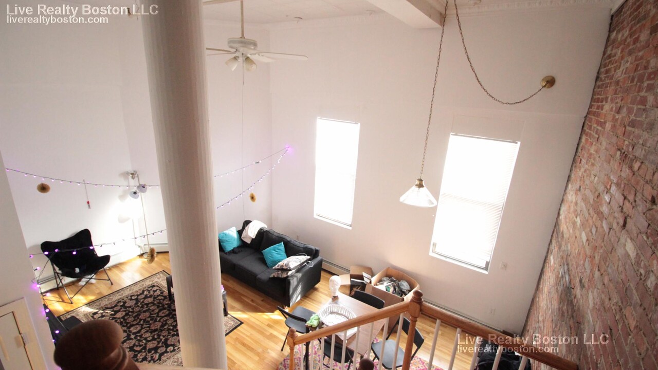 168 Northampton St, Unit #2 in Boston, MA - Building Photo